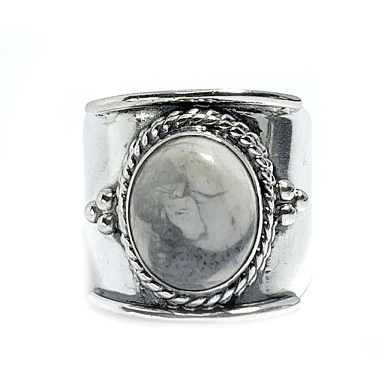 Meila Howlite Silver Saddle Ring