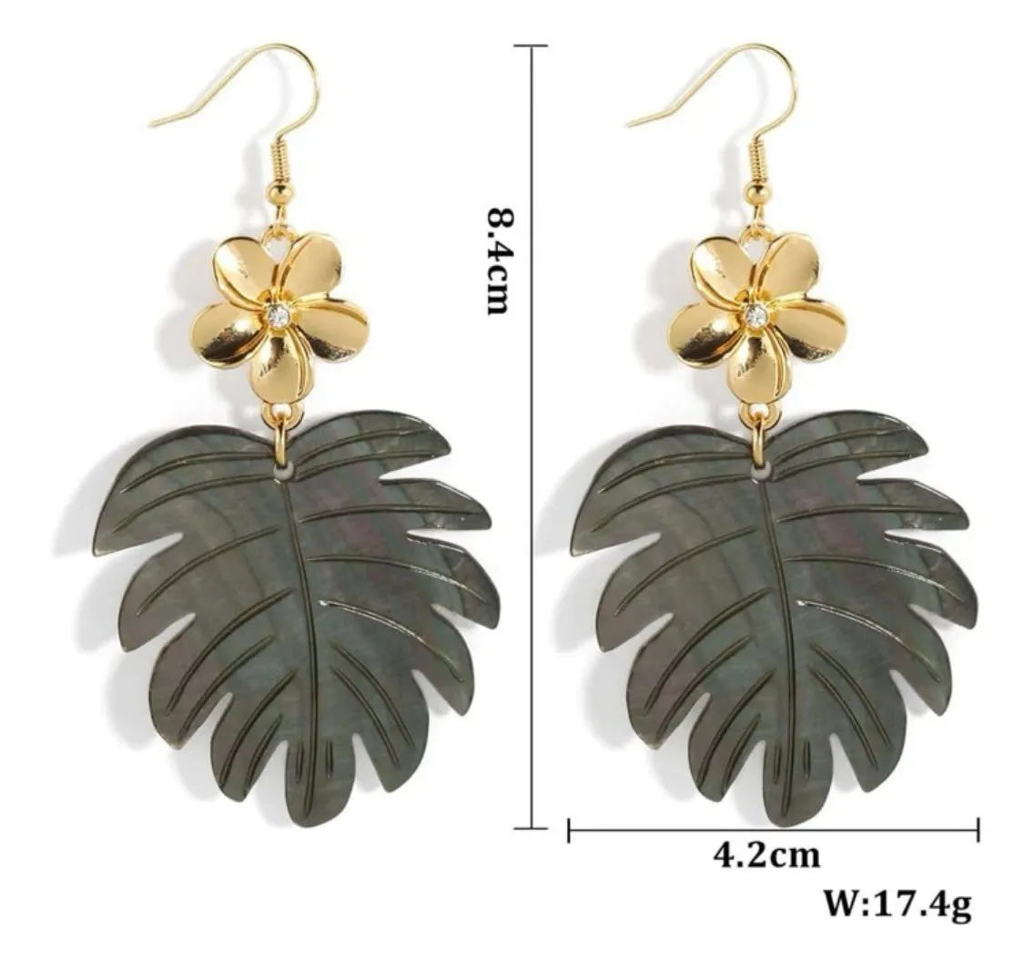 Monstera Shell Earrings